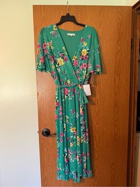 Sandra Darren Green Floral Wrap Maxi Dress with Pink & Yellow Blooms